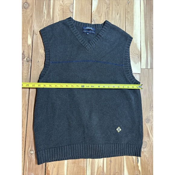 Tommy Hilfiger Mens Grey Pullover W/ Blue Str V Neck Sweater Vest - Size XL EUC - Picture 3 of 7